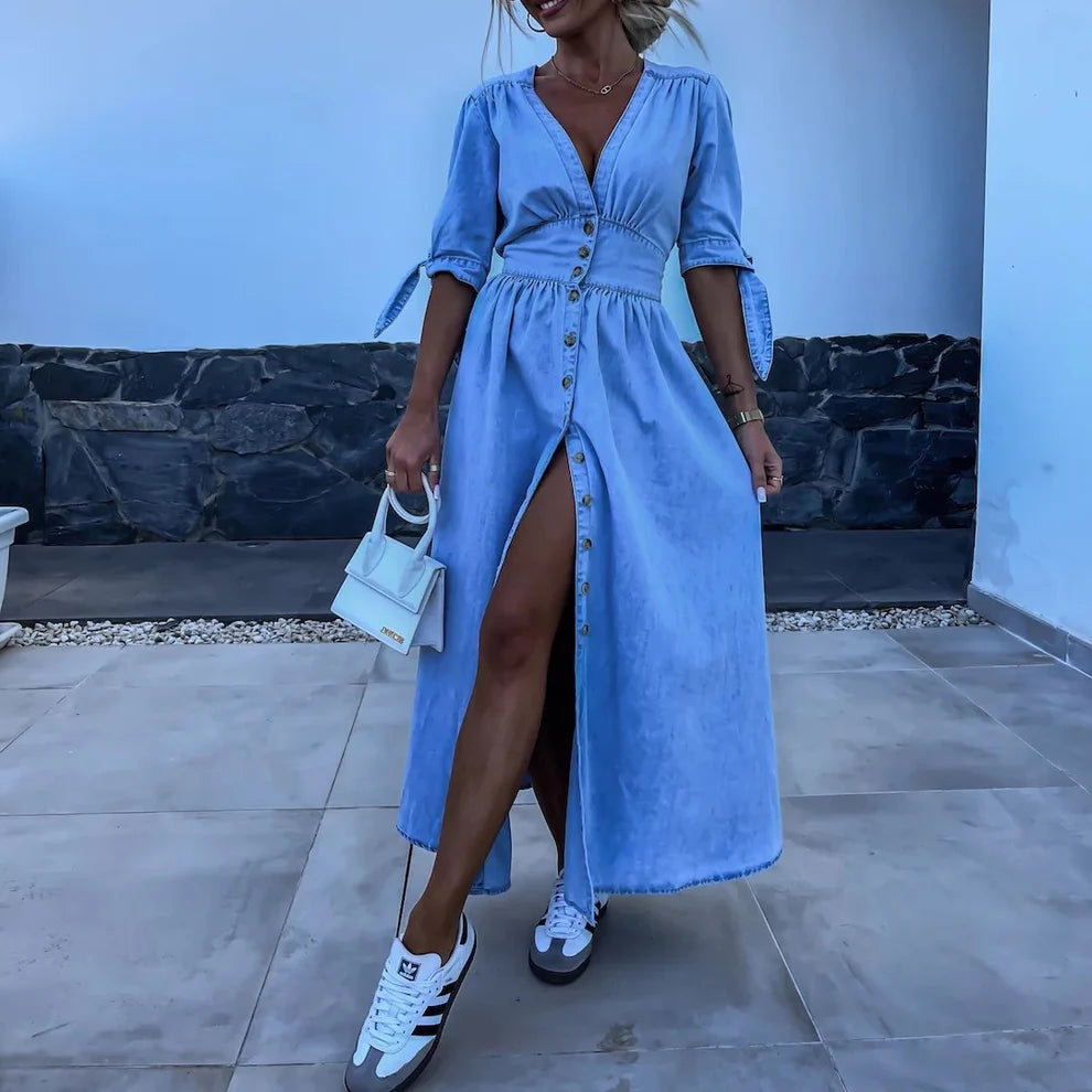 Robe DENIM | Longue Col V & Boutonnage Fendue