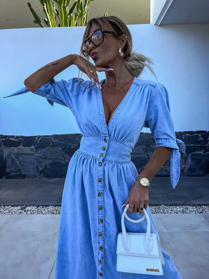Robe DENIM | Longue Col V & Boutonnage Fendue