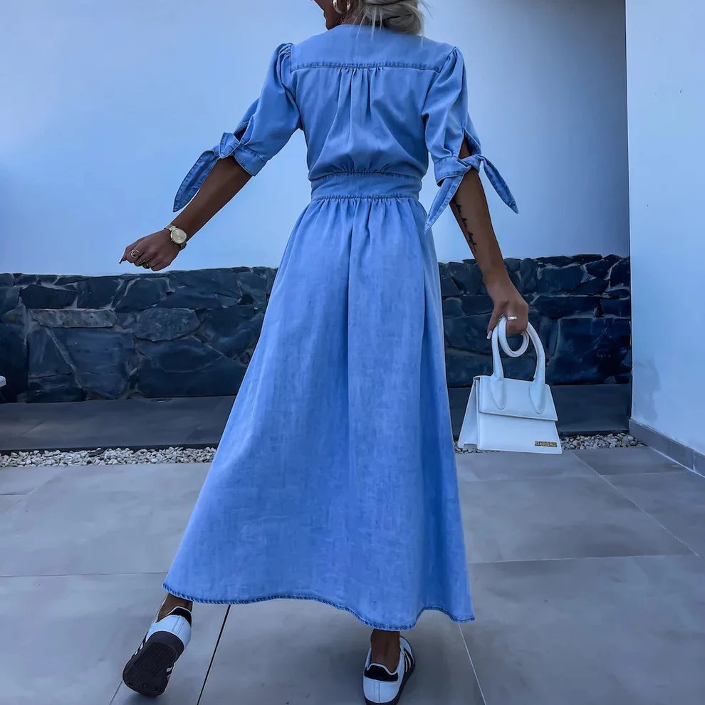 Robe DENIM | Longue Col V & Boutonnage Fendue