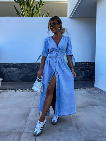 Robe DENIM | Longue Col V & Boutonnage Fendue