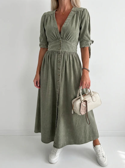 Robe DENIM | Longue Col V & Boutonnage Fendue