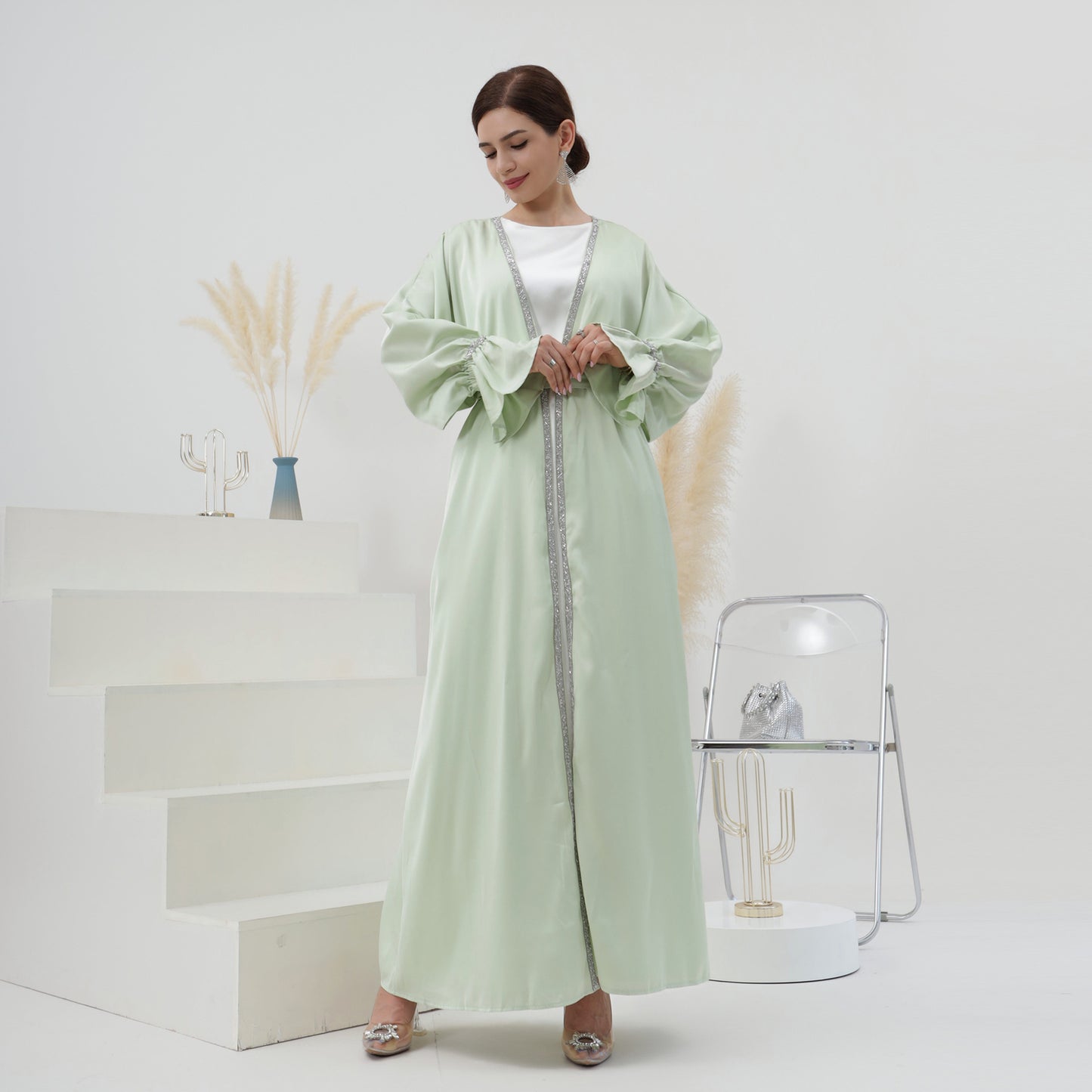 ÉLODIE™ | Robe unie à manches ballon et perles
